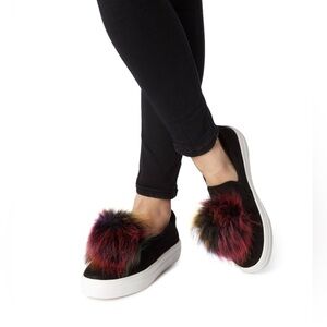STEVE MADDEN - Great Pom Pom Slip on Casual and Fun Shoe. 8.5
